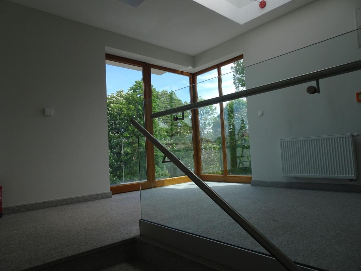 Apartament"Nad Niwka 7" Z Bezplatnym Zamykanym Parkingiem Bielsko-Biala Exterior photo