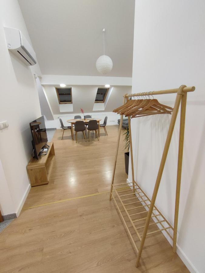Apartament"Nad Niwka 7" Z Bezplatnym Zamykanym Parkingiem Bielsko-Biala Exterior photo